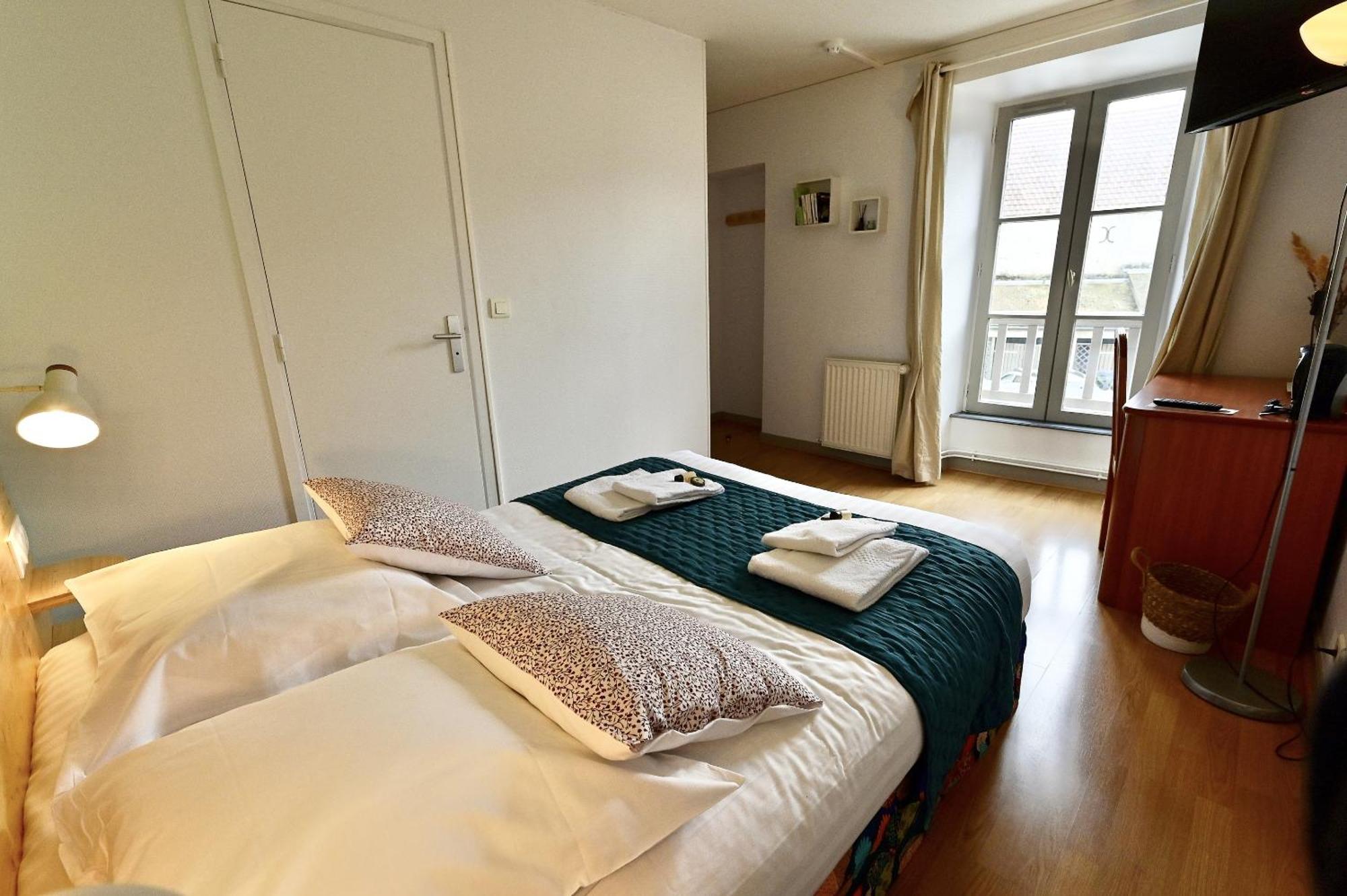 Hotel La Cuisine Des Lulus Montainville  Стая снимка